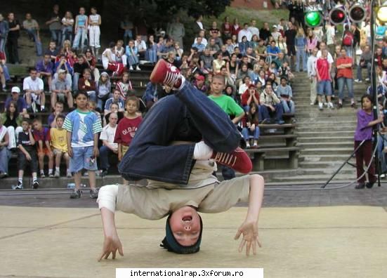 Break Dance - MYLENNE - Wallpapers